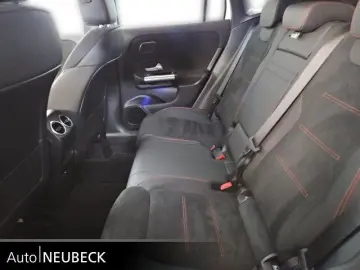 MERCEDES-BENZ GLA 250 4M AMG Line