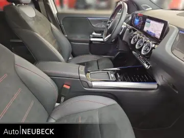 MERCEDES-BENZ GLA 250 4M AMG Line