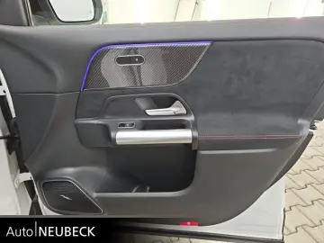 MERCEDES-BENZ GLA 250 4M AMG Line