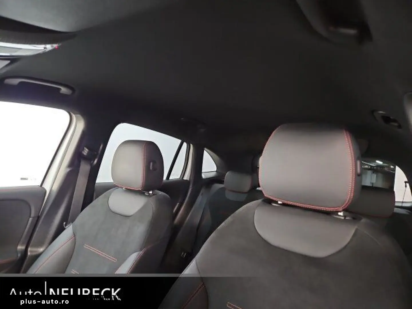 MERCEDES-BENZ GLA 250 4M AMG Line