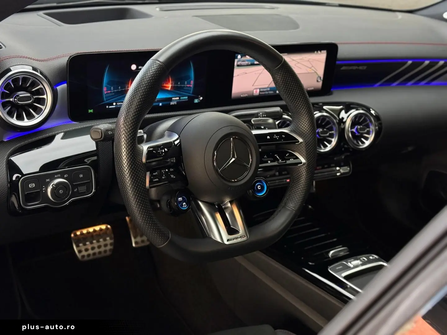 MERCEDES-BENZ CLA 35 AMG