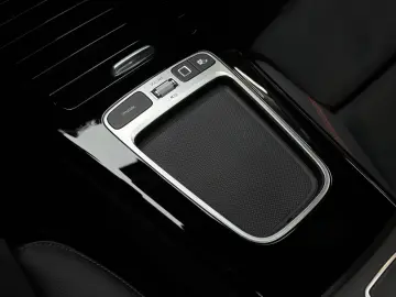 MERCEDES-BENZ CLA 35 AMG