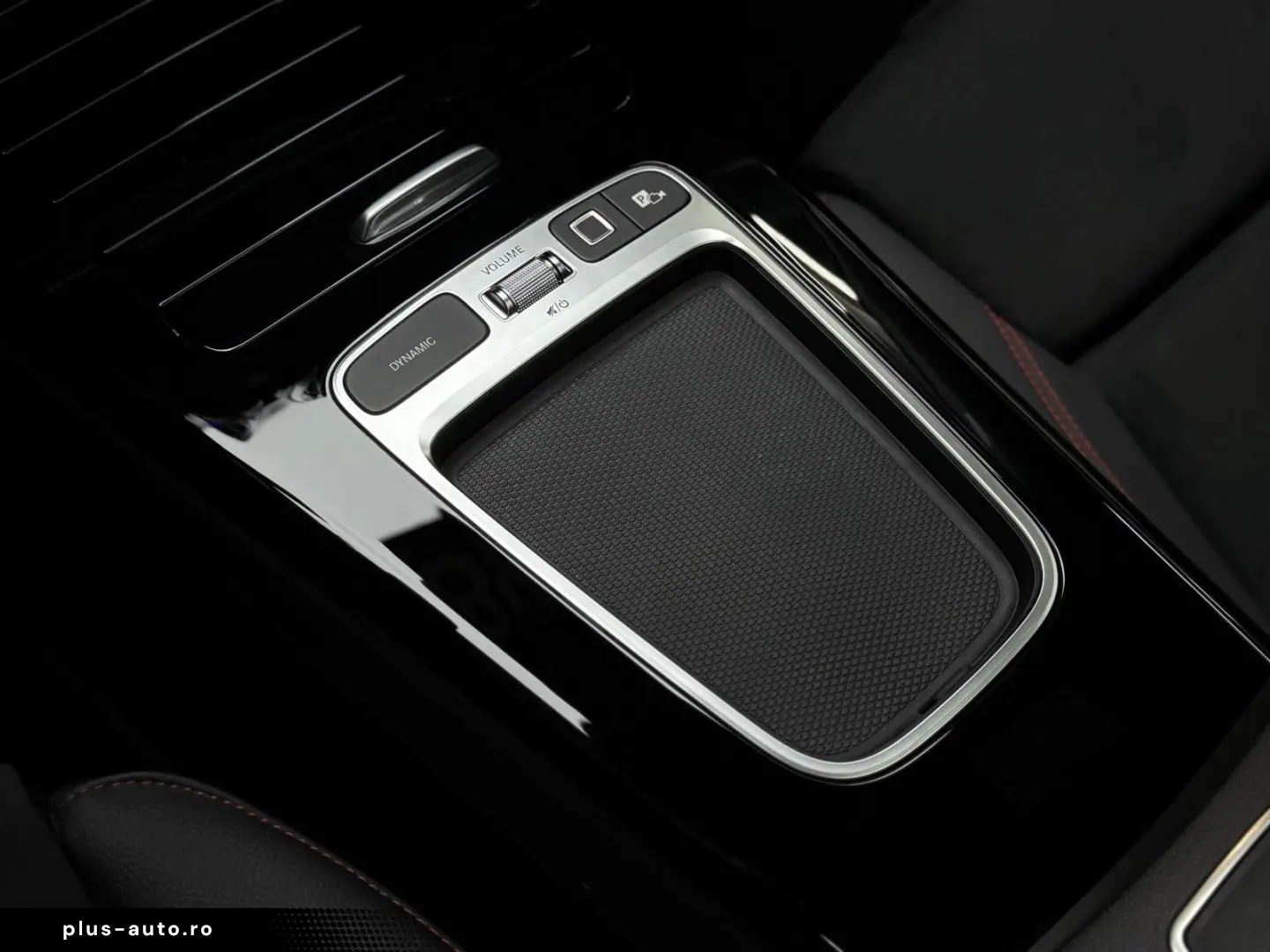 MERCEDES-BENZ CLA 35 AMG