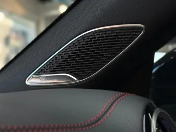 MERCEDES-BENZ CLA 35 AMG