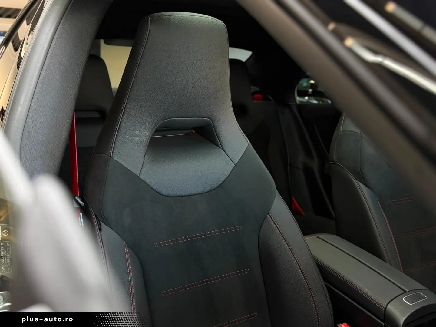 MERCEDES-BENZ CLA 35 AMG