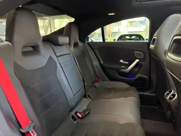 MERCEDES-BENZ CLA 35 AMG