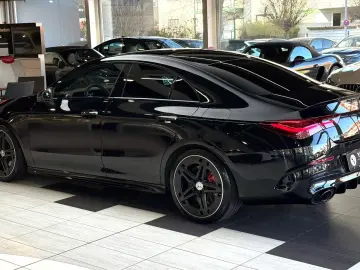 MERCEDES-BENZ CLA 35 AMG