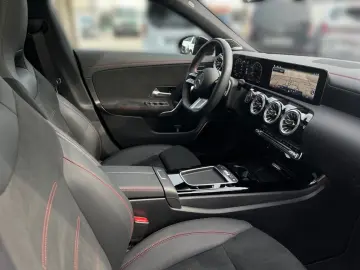 MERCEDES-BENZ CLA 220 4M Coupe