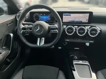 MERCEDES-BENZ CLA 220 4M Coupe