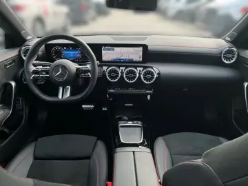 MERCEDES-BENZ CLA 220 4M Coupe