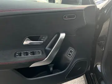 MERCEDES-BENZ CLA 220 4M Coupe