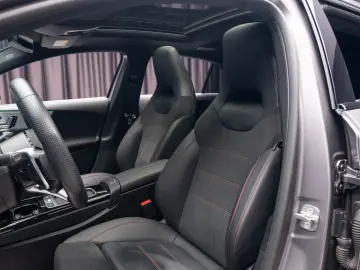 Mercedes Benz A 35 AMG 4 Matic