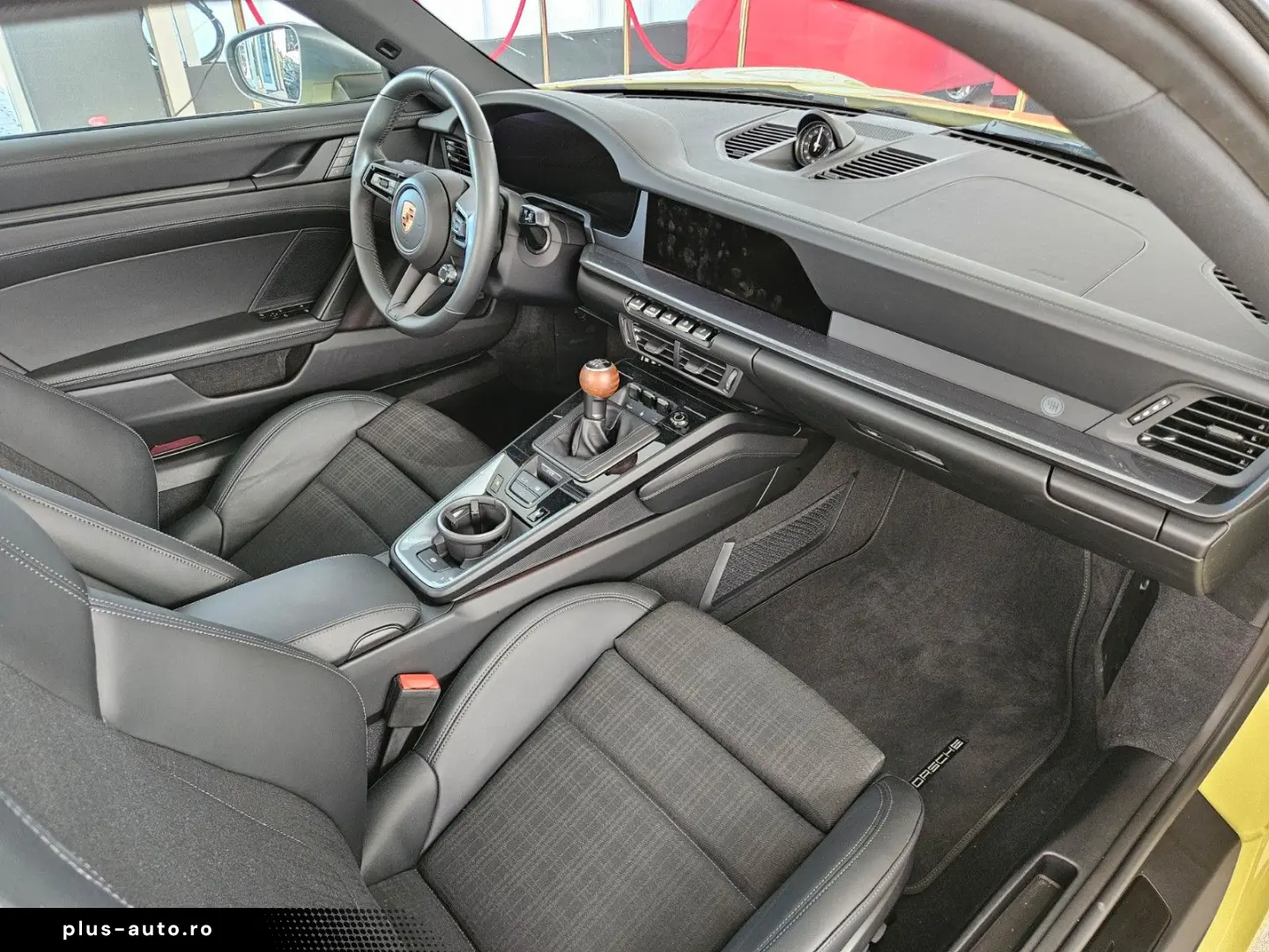 PORSCHE 992 Carrera T  SportDesign 360  HAL Klappe BOSE