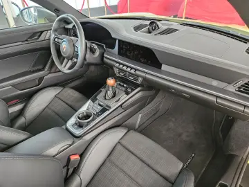 PORSCHE 992 Carrera T  SportDesign 360  HAL Klappe BOSE