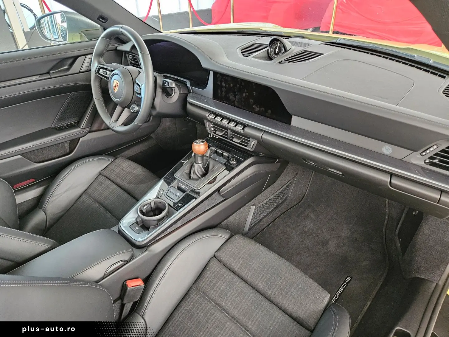 PORSCHE 992 Carrera T  SportDesign 360  HAL Klappe BOSE