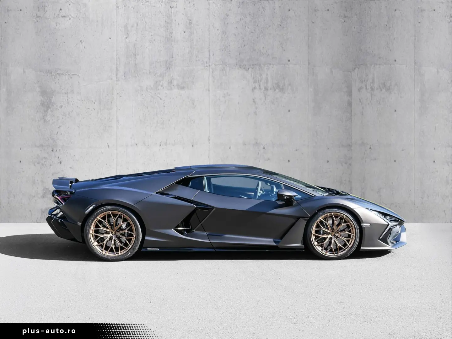 LAMBORGHINI Revuelto Marrone Apus  Full PPF