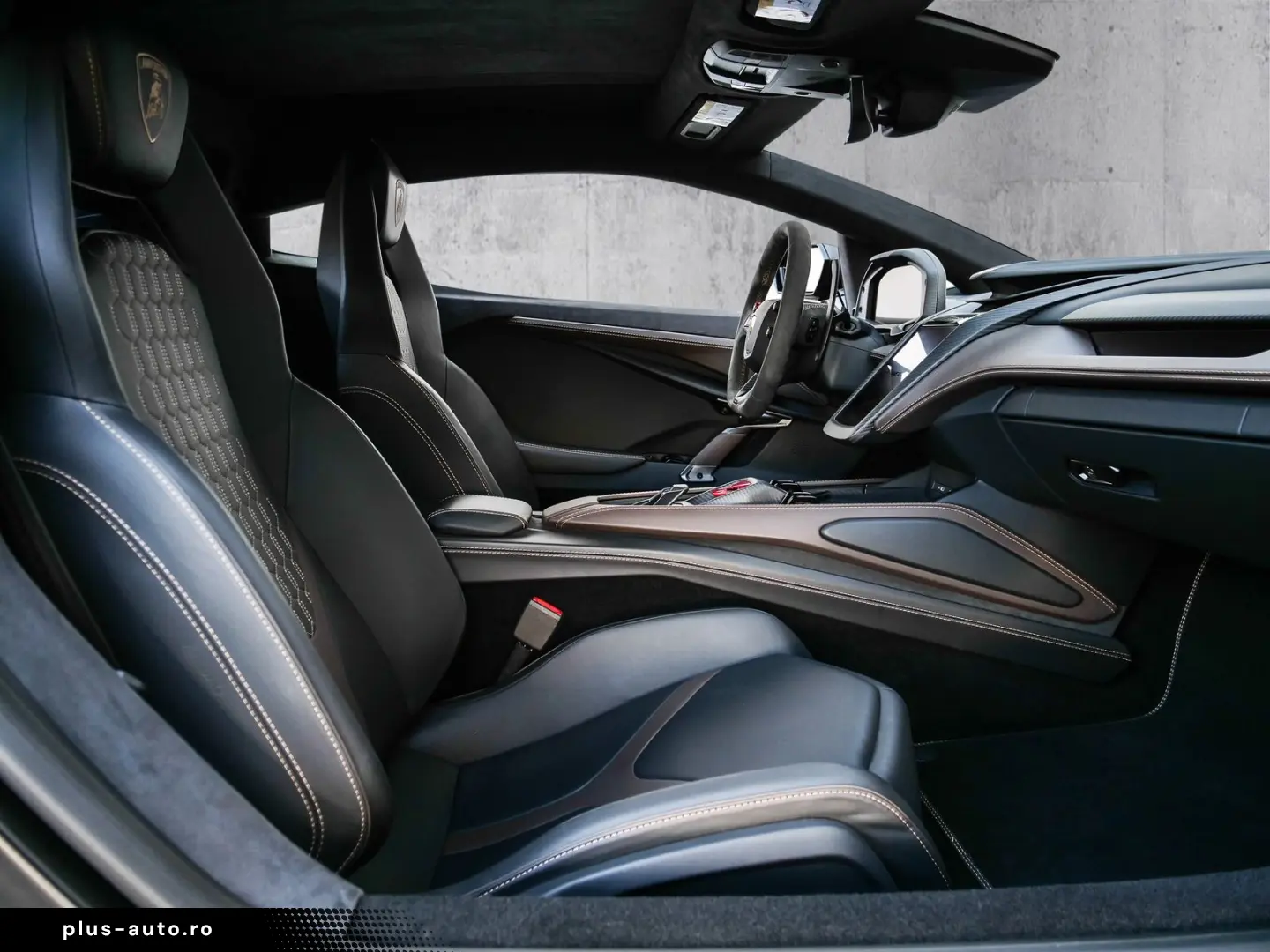 LAMBORGHINI Revuelto Marrone Apus  Full PPF