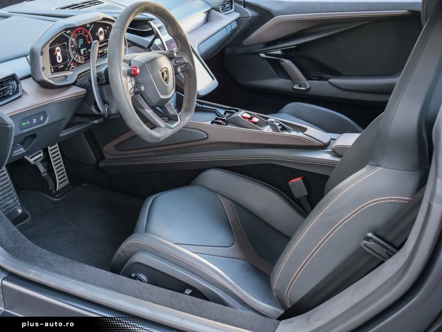 LAMBORGHINI Revuelto Marrone Apus  Full PPF