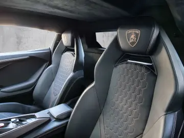 LAMBORGHINI Revuelto Marrone Apus  Full PPF