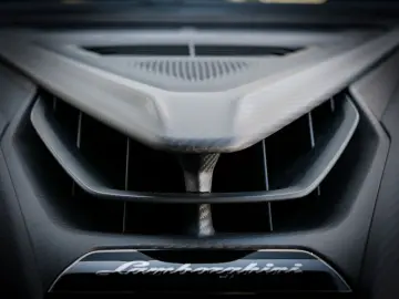 LAMBORGHINI Revuelto Marrone Apus  Full PPF