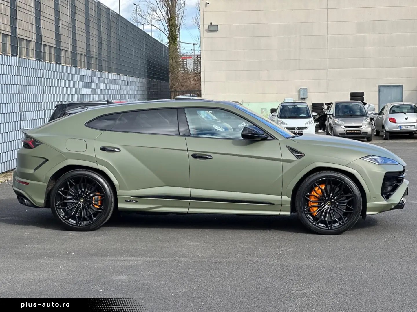 LAMBORGHINI Urus 4.0 V8  SE HYBRID STYLE-PACKAGE PANO 23-ZOL