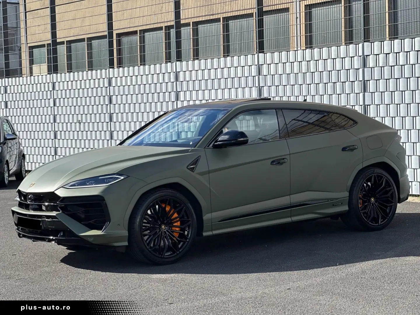 LAMBORGHINI Urus 4.0 V8  SE HYBRID STYLE-PACKAGE PANO 23-ZOL