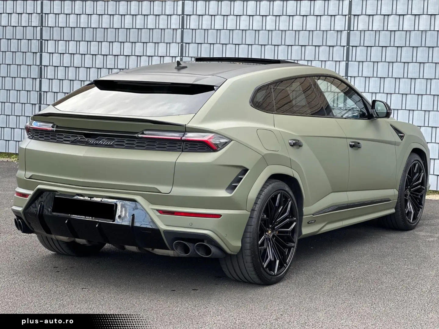 LAMBORGHINI Urus 4.0 V8  SE HYBRID STYLE-PACKAGE PANO 23-ZOL
