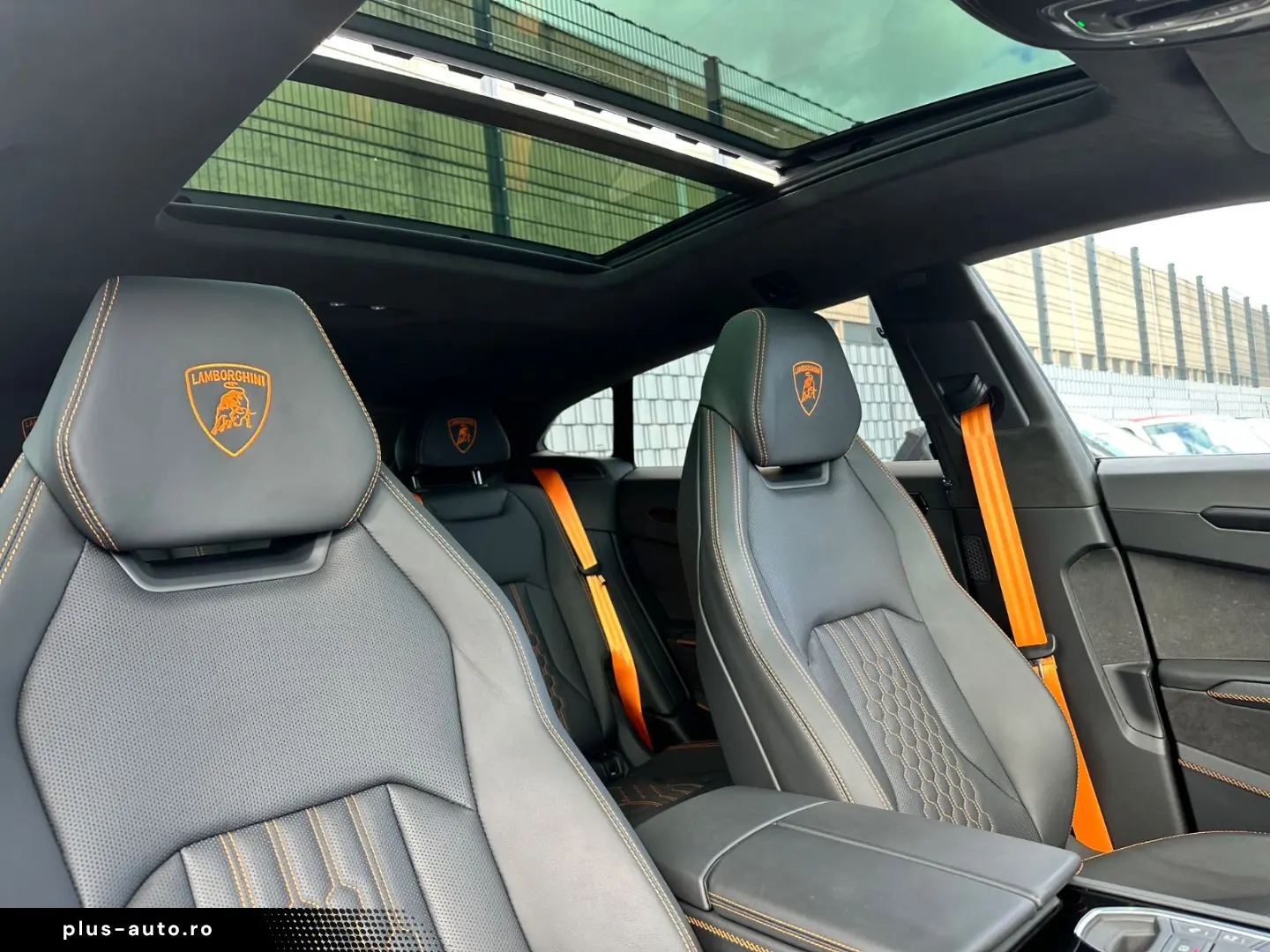 LAMBORGHINI Urus 4.0 V8  SE HYBRID STYLE-PACKAGE PANO 23-ZOL
