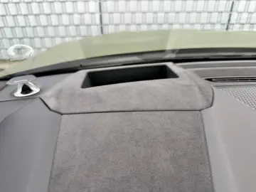 LAMBORGHINI Urus 4.0 V8  SE HYBRID STYLE-PACKAGE PANO 23-ZOL