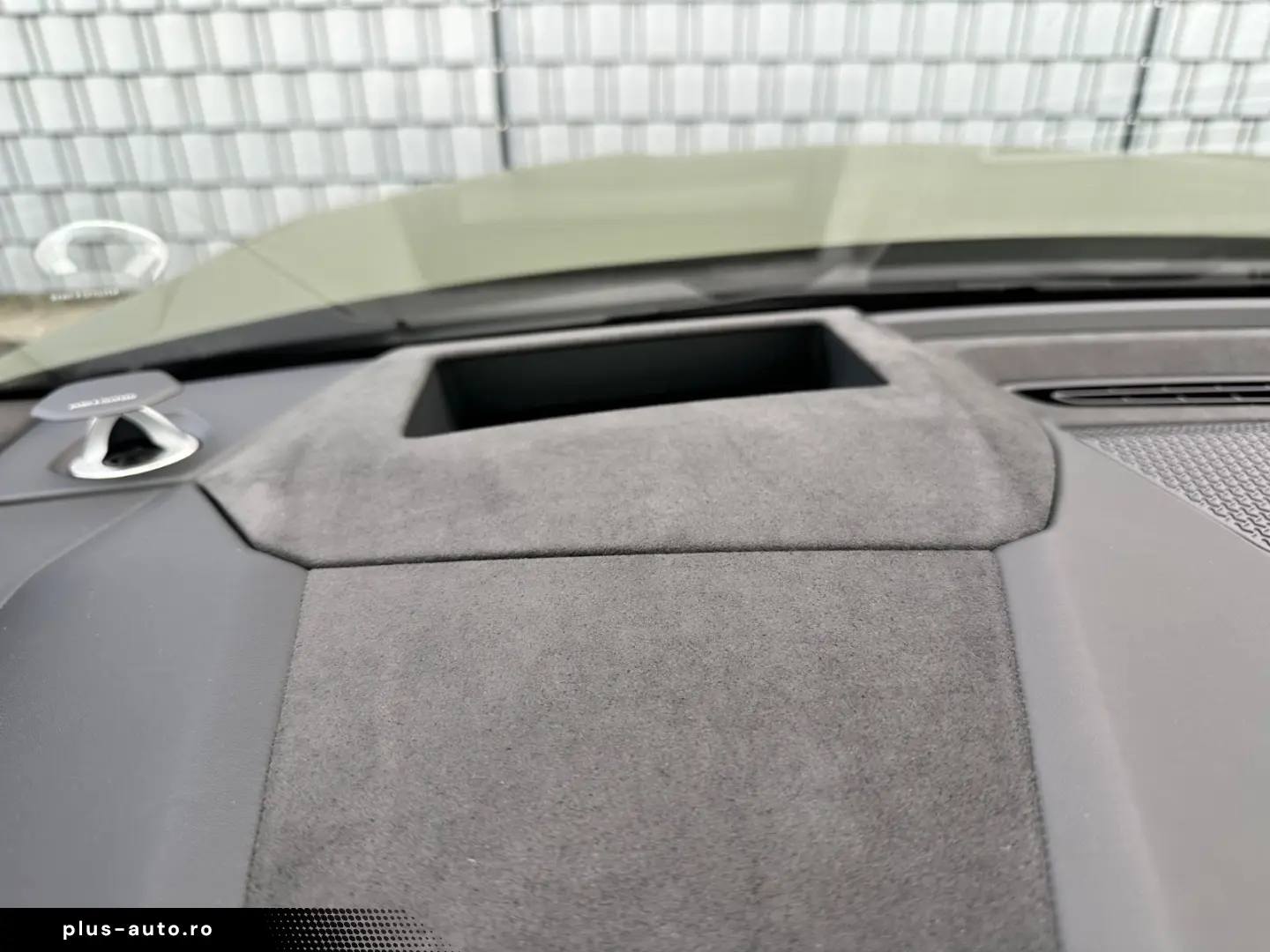 LAMBORGHINI Urus 4.0 V8  SE HYBRID STYLE-PACKAGE PANO 23-ZOL