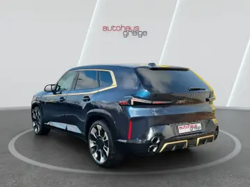 BMW XM Soft-Close Bowers&Wilkins 360  23