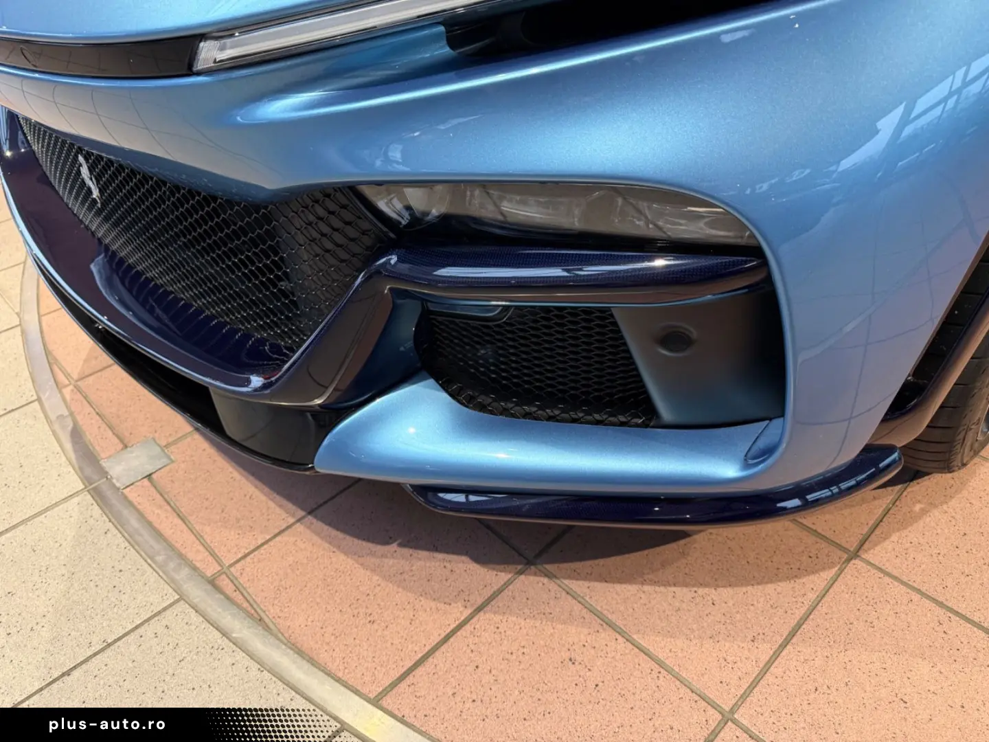 FERRARI Purosangue V12 FULL-CARBON-BLUE PANORAMA