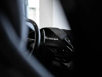 FERRARI Purosangue ~Ferrari Munsterhuis~