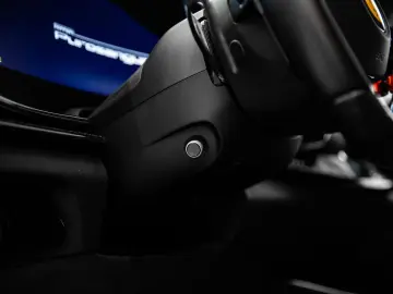 FERRARI Purosangue ~Ferrari Munsterhuis~