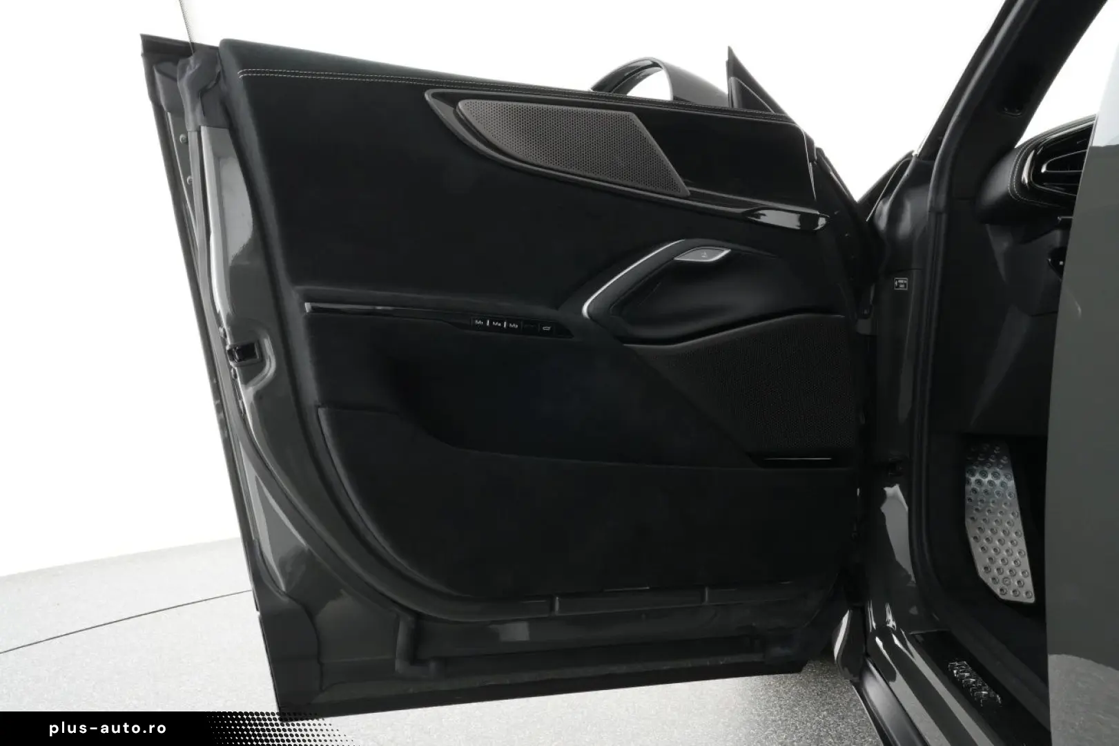 FERRARI Purosangue Full Carbon  Massage Ventilated Seats