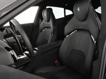 FERRARI Purosangue Full Carbon  Massage Ventilated Seats