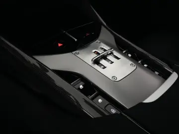 FERRARI Purosangue Full Carbon  Massage Ventilated Seats