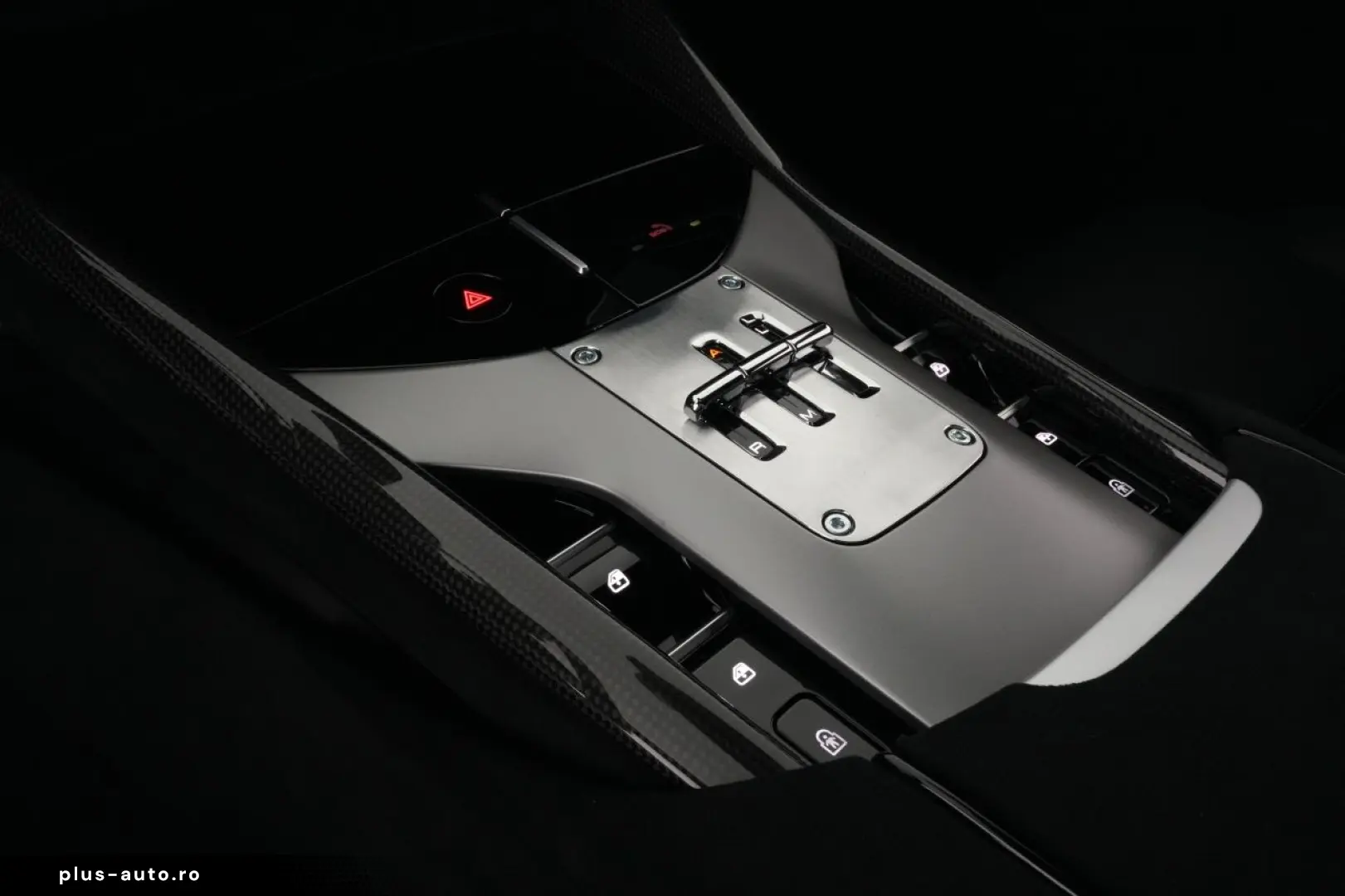 FERRARI Purosangue Full Carbon  Massage Ventilated Seats