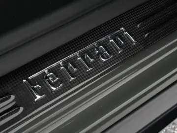 FERRARI Purosangue Full Carbon  Massage Ventilated Seats