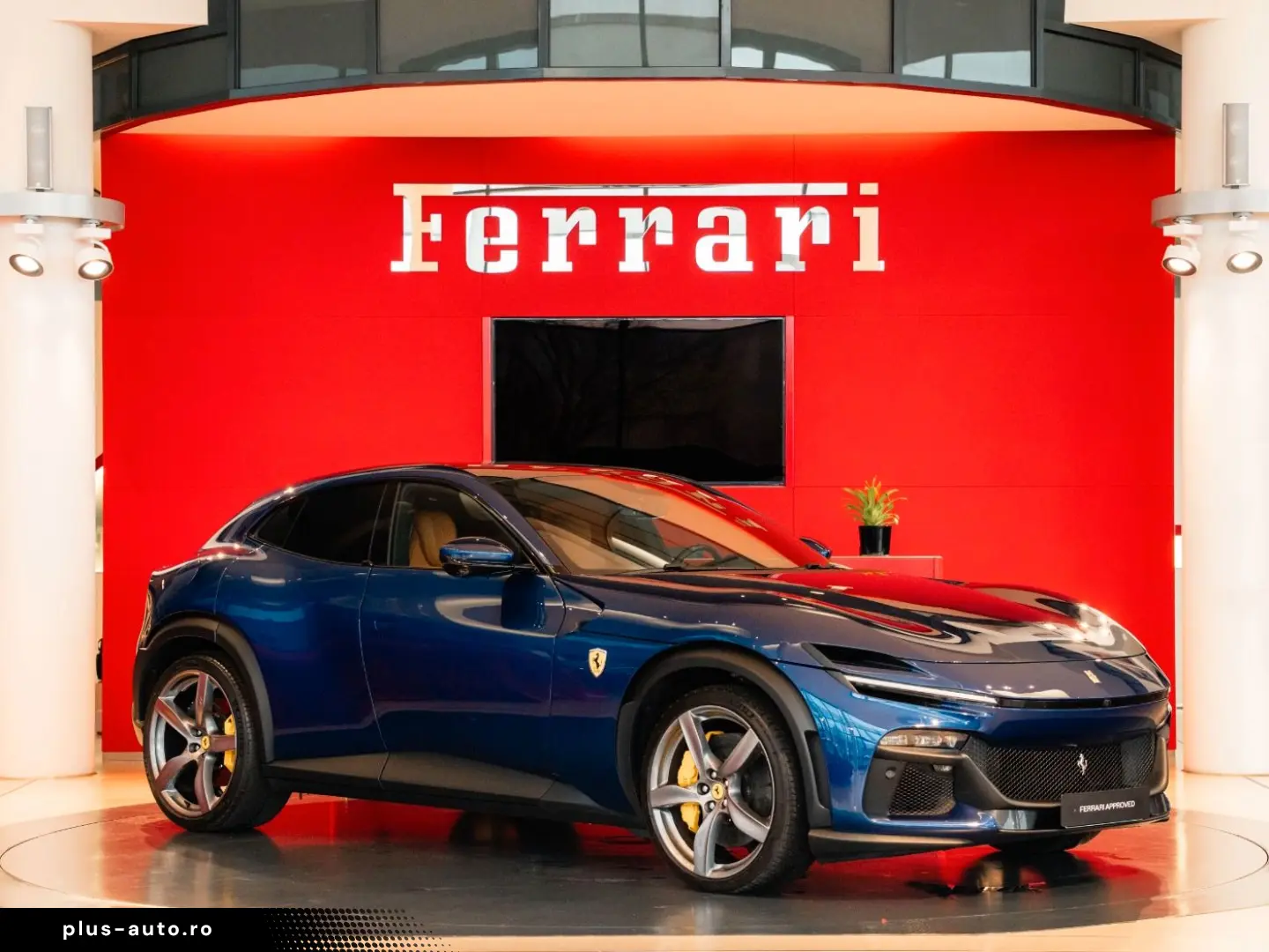 FERRARI Purosangue Panoramadach Massagesitze LED-Lenkrad