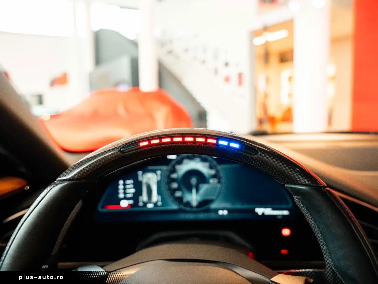 FERRARI Purosangue Panoramadach Massagesitze LED-Lenkrad