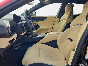 FERRARI Purosangue CARBON PANOROOF ROSSO MAGMA