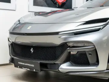 FERRARI Purosangue V12 DCT 4WD