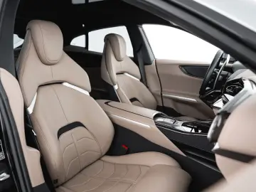 FERRARI Purosangue V12 DCT 4WD