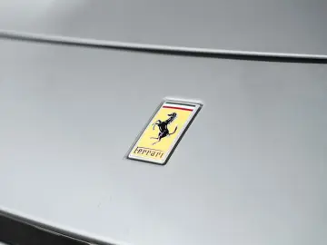 FERRARI Purosangue V12 DCT 4WD