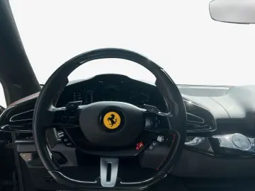 FERRARI Purosangue