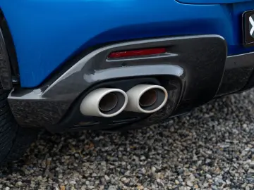 FERRARI Purosangue V12 6.5l   1 Owner