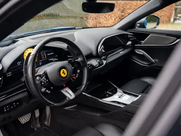 FERRARI Purosangue V12 6.5l   1 Owner