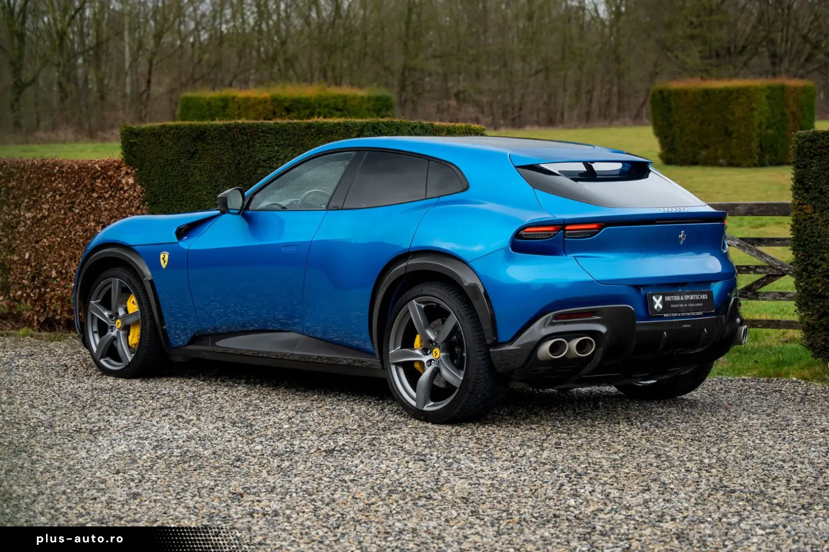 FERRARI Purosangue V12