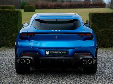 FERRARI Purosangue V12